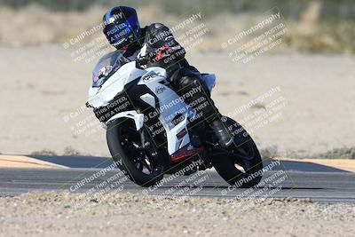 media/Dec-04-2025-Racers Edge (Thu) [[5ebc9f124d]]/3-B Group/1-Session 1 (Turn 7)/